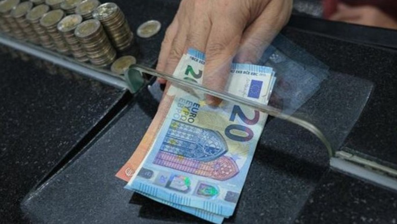 Kursi i këmbimit 21 janar/ Me sa blihet sot Euro dhe Dollari
