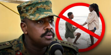 GJENERALI AFRIKAN: KUSH I PROPOZON NJË FEMRE I ULUR NÉ GJUNJE DO ARRESTOHET