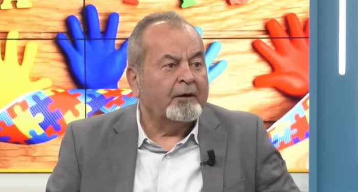 Prindër kapeni sa nuk është vonë. Si të dalloni nje femije autik? Mjeku Spiro Saqellari: Ky eshte gabimi i pafalshem qe bejne sot prinderit