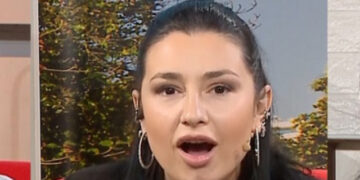 ‘Shokohet’ moderatorja, ja cfarë i thotë telefonuesja: Burri im ka..