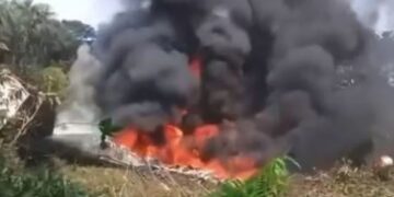 VIDEO/ Rrëzohet një avion në Kolumbi, më shumë se 110 persona në bord