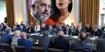 “Mos më provoko se do të nxjerr jashtë”.  Tensione mes Ramës dhe Spiropalit, çfarë ndodhi në mbledhjen me dyer të mbyllura