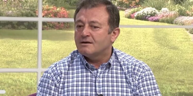 “Hiqni dorë nga.., nuk bëheni dot prindër”, thirrja e mjekut popullor