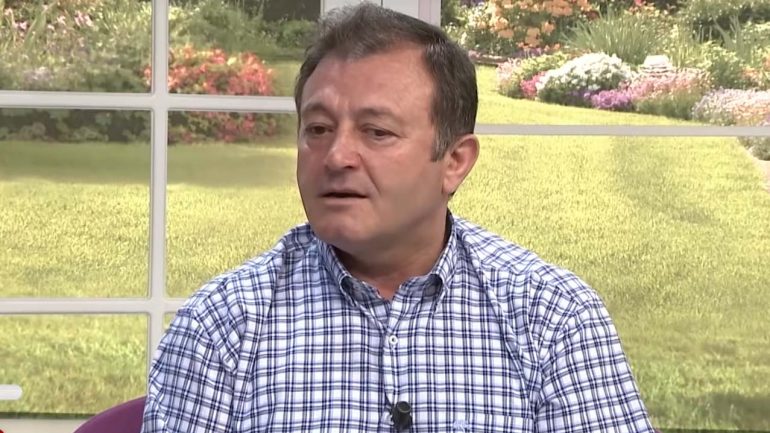 “Hiqni dorë nga.., nuk bëheni dot prindër”, thirrja e mjekut popullor