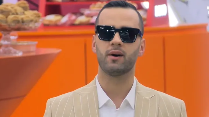 Stenaldo Mehilli kërkon mbështetje për t’u bërë me shtëpi, hapet “GoFundMe”