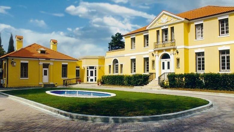 Ambasada Amerikane: GRUPET IRANIANE MUND TË SHËNJESTROJNË PIKA TURISTIKE, HOTELE DHE QENDRA TREGTARE NÉ SHQIPERI!