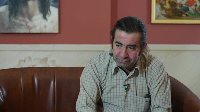 “Kam halle”, Rrëfehet ‘Doktori’ i Fiks Fare: Ndihem i harruar. Askush s’më pyet pse pi, miqtë më kanë..