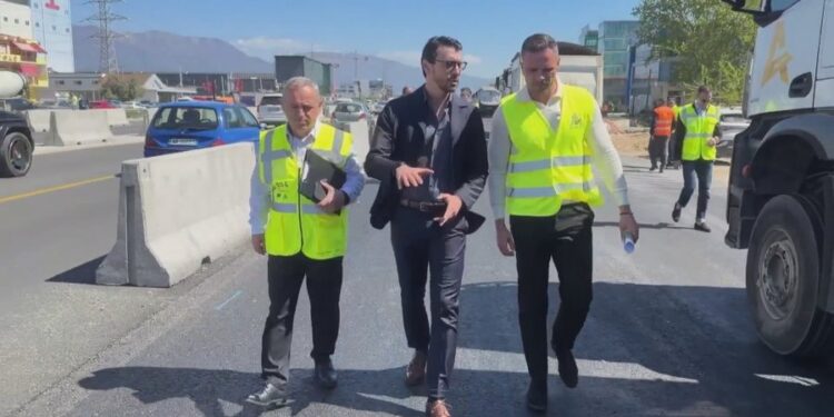 Ministri zbulon kur do të hapet autostrada Tiranë-Durrës