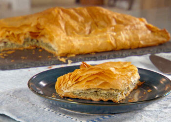 Ekspertja jep lajmin e fri kshëm! Mos hani më byrekë, ja çfarë na ndodh kur e konsumojmë këtë produkt