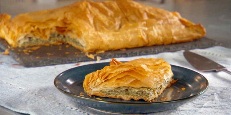 Ekspertja jep lajmin e fri kshëm! Mos hani më byrekë, ja çfarë na ndodh kur e konsumojmë këtë produkt