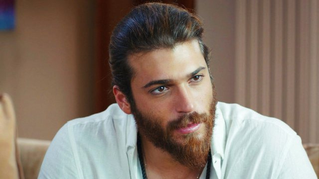 ‘Në familjen time flasin te gjithe shqip’, Aktori i njohur flet për origjinën e tij shqiptare