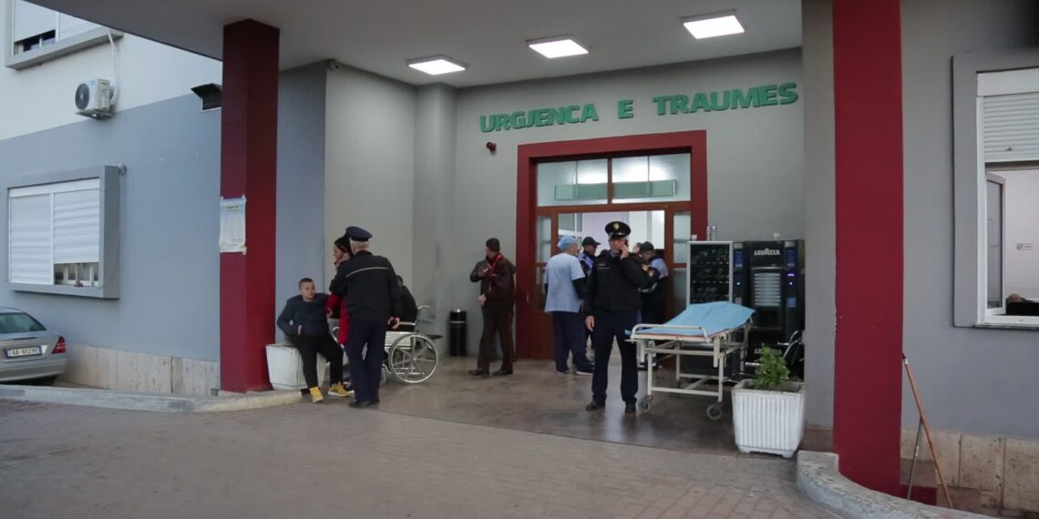 Ishte goditur aksidentalisht nga motra teksa luanin, ndërron jetë në spitalin e Traumës 4-vjeçari