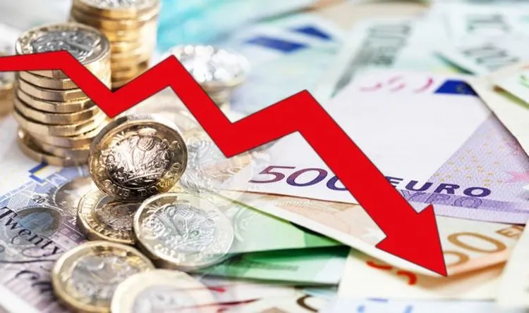 Nuk ndalet rënia e Euros, prek rekord të ri