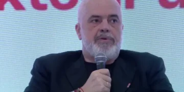 Vende të lira pune në sektorin publik, Rama: Mundësi e re për të gjithë ata që..