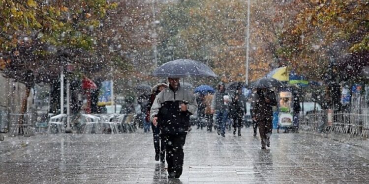 “Reshjet e shiut do të vijojnë edhe në orët në vazhdim”/ IGJEUM, paralajmëron: Pritet..