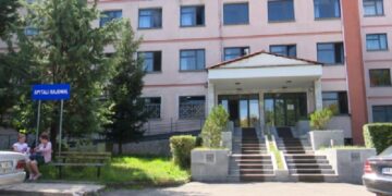 Arrestohet kirurgu 72-vjeçar, akuzohet për ngacmim seksual ndaj një 21 vjecarje