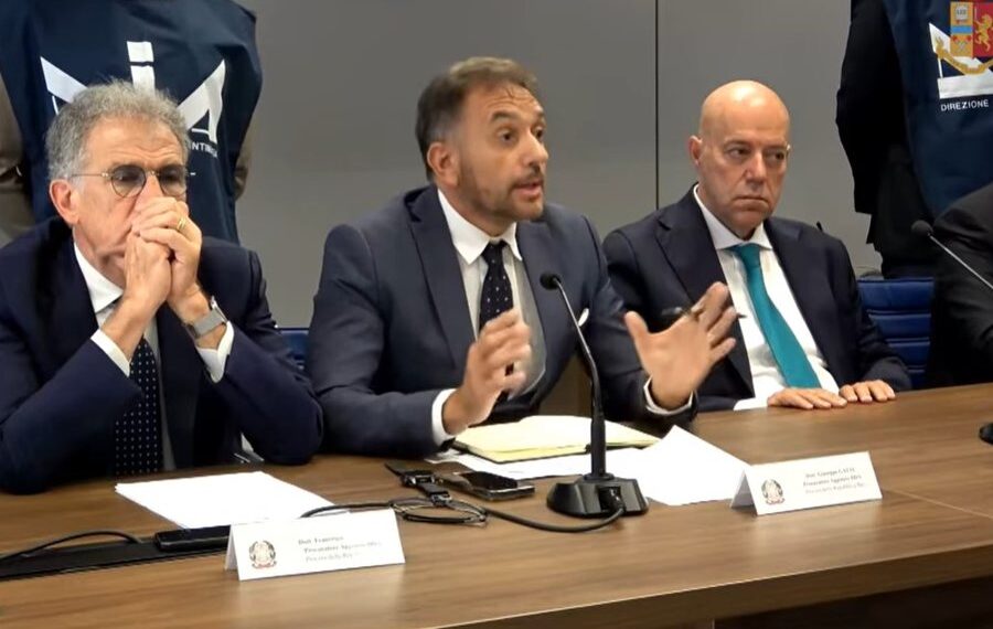 Sekuestrohen 1 mln € cash, detaje nga aksioni i madh Shqipëri-Itali. Prokurori i Antimafias italiane: Organizatat kriminale shqiptare, më të përhapurat në Europë, veprojnë me Kanun