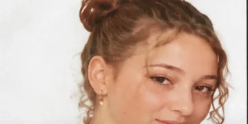 U hodh nga kati i pestë/ DETAJE nga vetëvrasja tragjike e 19-vjeçares në Durrës, dyshohej se…