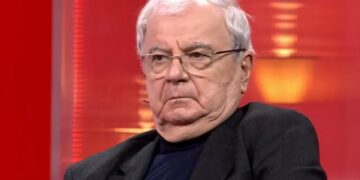“19 vjeç u dashurova dhe më pas..”/ Rrëfehet Spartak Ngjela: Ja pse nuk u bëra dot baba..