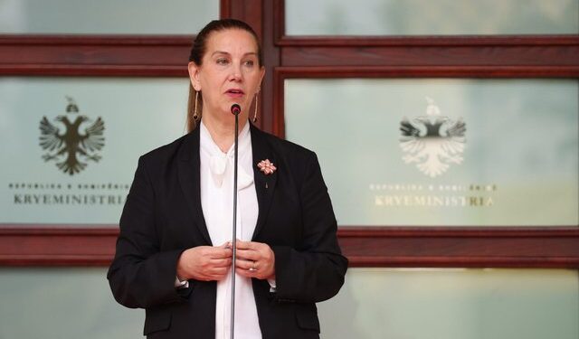 Nga shtatori nis zbatimi i kurrikulës së re për klasat I, VI dhe X në vitin shkollor 2026–2027