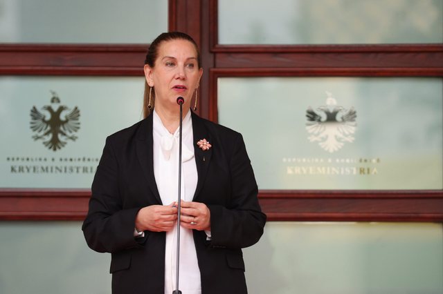 Nga shtatori nis zbatimi i kurrikulës së re për klasat I, VI dhe X në vitin shkollor 2026–2027