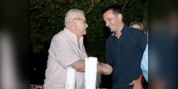 U “MASAKRUA” nëpër komente për takimin me Veliajn, REAGON Robert Ndrenika: Ai ka realizuar ëndrrën time..