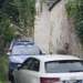 Tragjedi në familjen shqiptare në Itali: 2-vjeçarja përplaset aksidentalisht për vdekje nga babai i saj