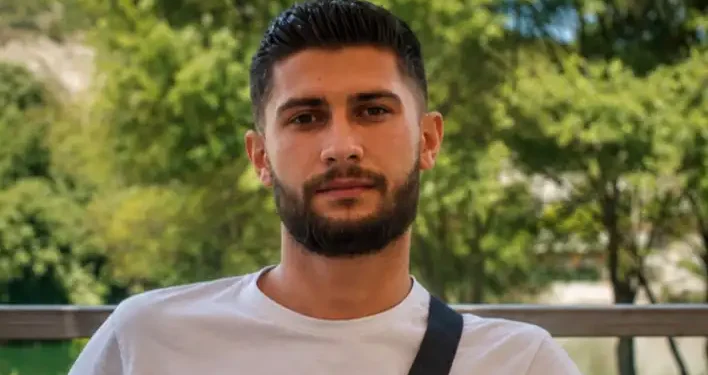 U hodh nga pallati orët e para të mëngjesit! Ky është i riu që u vetëvra në Shkodër (EMRI)