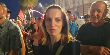 “Pse ka dalë në protestë?” – Ja si përgjigjet “Neomalësorja”