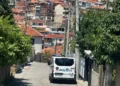 E rëndë/ Burri qëllon me thikë gruan, e plagosura në gjendje të rëndë