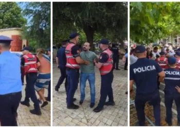 Rëndohet situata para Kuvendit! Shoqërohet në polici Dritan Goxhaj dhe protestues të tjerë..