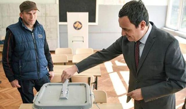 Zgjedhjet në Kosovë, numërohen thuajse 90% e kutive/ Kurti dhe LVV drejt fitores