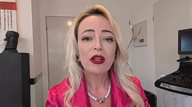 “Ujë me kripë çdo 1 orë”, këshillat e mjekes për të përballuar temperaturat e larta