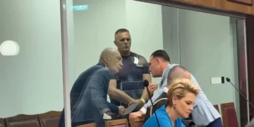 “Boll se nuk duroj më! Mos u merr me llafe grash”, sherr mes Kryemadhit dhe Metës në gjykatë
