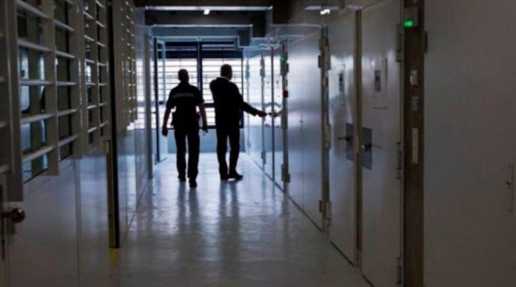 Tragjedi në Burgun 313: Humbin jetën oficeri i policisë dhe tekniku i kamerave. Çfarë dyshohet