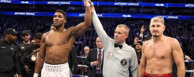 Kristian Prenga e rrëzoi në tokë Anthony Joshuan, por humbi sfidën.. (NDESHJA E PLOTE)