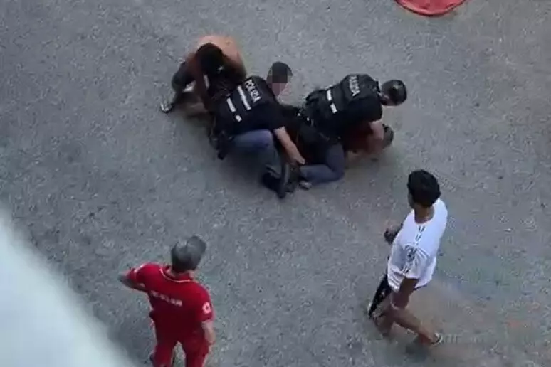 “Ndihmë, mjaft!” – E rëndë në Itali, emigrati jep shpirt gjatë ndalimit nga policia