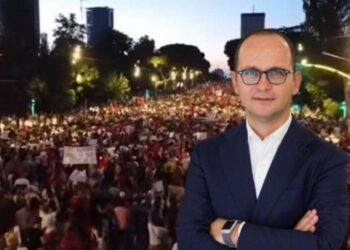 Edi Rama po luan me zjarrin! Ditmir Bushati: Të tallesh me protestuesit është..