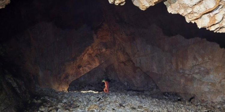 Zbulim i jashtëzakonshëm në shpellën e Shqipërisë! Në 70 metra thellësi eksploruesit gjejnë…