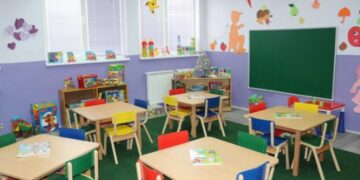 Dhunohet fëmija në kopshtin në Tiranë, edukatorja arrestohet në flagrancë
