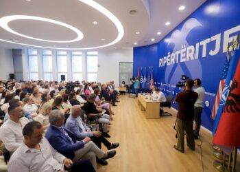 Përfundon numërimi në PD, zgjidhen 20 anëtarët e rinj të Kryesisë. Alimehmeti dhe Qosja për herë të parë..