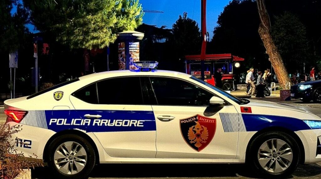 Sherr me thika për parkimin në Tiranë, 3 në pranga e 1 në kërkim