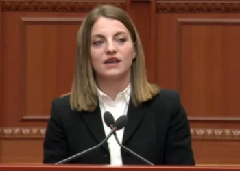 “Do të bëheni shërbyes në tokat tuaja”/ Neomalsorja del kundër Paketës së Maleve: Do punoni për..