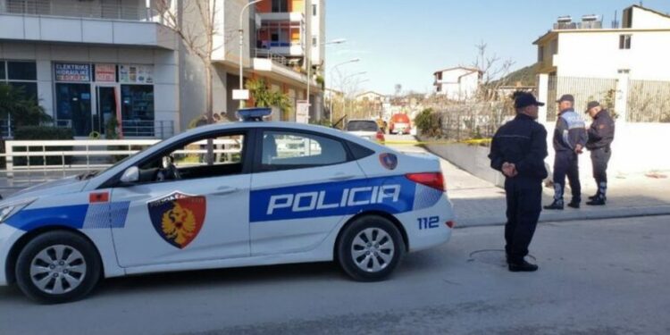 E rëndë në Shkodër, vriten babë e bir, një tjetër i plagosur (Emrat)