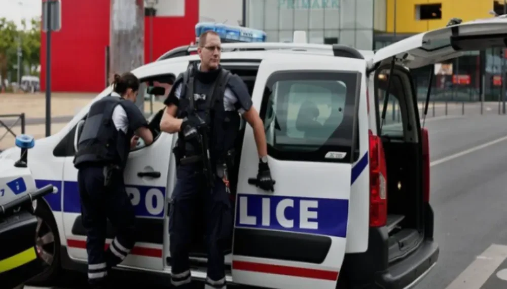 Ish-futbollisti i kombëtares shqiptare kapet në Francë duke shitur kokainë, arrestohet nga policia (EMRI-FOTO)