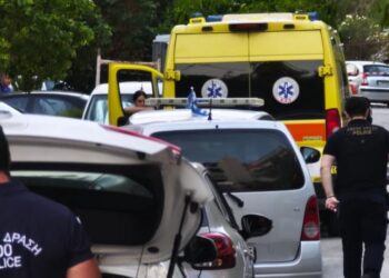 Zbardhen detaje nga ngjarja makabër në Athinë! 45-vjeçarja shqiptare po vizitonte të bijën, partneri e vret dhe më pas..