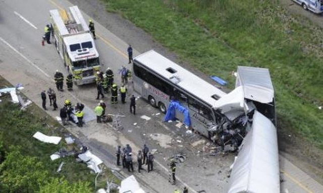 Tragjedi në Itali, autobusi përplaset me katër mjete: disa viktima dhe të plagosur