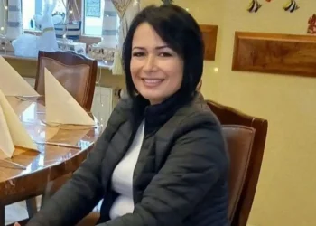 Kjo është 44-vjeçarja që u vra nga bashkëshorti në Greqi në sy të fëmijëve. Dyshohet se..