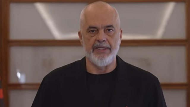 Rama ndryshon planin, anulon konferencën për mediat, do t’u drejtohet qytetarëve me..
