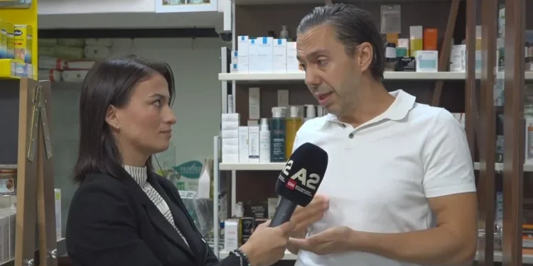 “Xhaxhi, unë kam frikë! Pacienti 10-vjeçar i kërkoi ilaç për..”, habit farmacisti: Erdhi tek unë dhe..